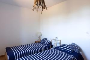 Maisons de vacances Mas Provencal de 120m2 en Camargue, Avec Piscine et Parking inclus, Ideal pour des vacances : Maison 4 Chambres