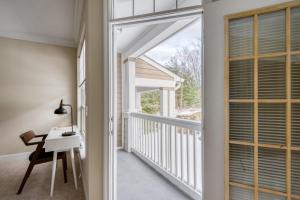 Blueground Waltham gym wd nr groceries BOS-1025