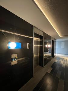 Newly renovated apartement @ collins boulevard