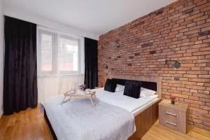 Industrial Apartment Fredry with Parking by Noclegi Renters - Cracovia