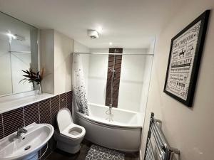 Coastline APT Nearby the Beach