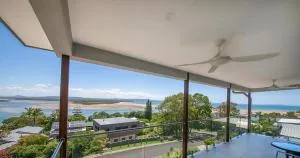 Sunset Beach House 1770 Level 3 - Wilson Island