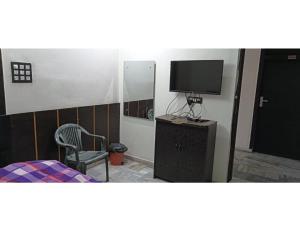 HOTEL SWASTIK & RESTAURANT, Bulandshahr