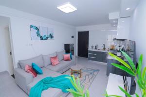 Skyline Splendor with City views, Mini Golf, Spa and Restaurant in Kilimani Nairobi