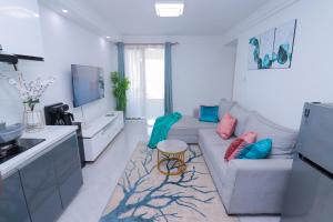 Skyline Splendor with City views, Mini Golf, Spa and Restaurant in Kilimani Nairobi