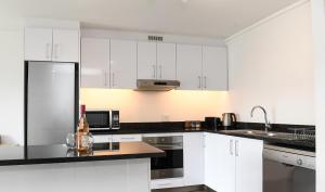 Modern 2 Bedroom Unit in District Six