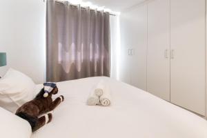 Modern 2 Bedroom Unit in District Six