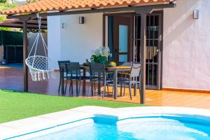 Villa Trueno Refugio de Lujo con Piscina Climatizada y Vistas