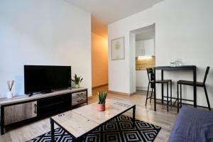 Appartements Quiet one-bedroom flat close to the metro : photos des chambres