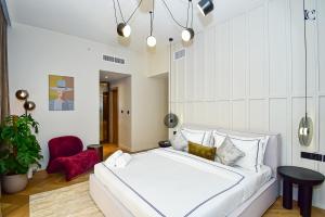 Luxury Escapes - Charming 3BR plus maids Apt near JBR Beach - Sadaf 1