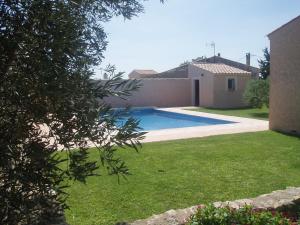 Villas pretty detached villa with private swimming pool, in aureille, in the alpilles - 8 people : photos des chambres