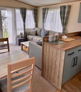 Beautiful Static Caravan Hoburne Devon Bay