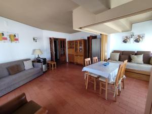 10B Invicta - Casas & Papéis - 3hvězdičkové hotely ve městě Armação de Pêra