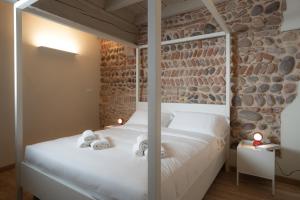 One-Bedroom Apartment - Ground Floor - Separate Building room in Verona Design