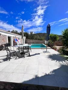 Typical quiet Algarve cottage