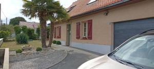 Maisons de vacances Les pommes de pins : Maison 3 Chambres