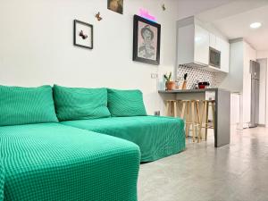 NUEVO Casco Antiguo, playa y castillo