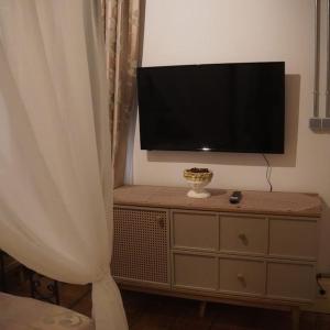 GALATA KULESİ yakınında geniş 3+1 tarihi daire