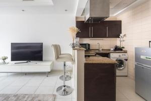 Frank Porter - Al Waleed Paradise