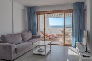 Ocean view apartments in Park Royal I