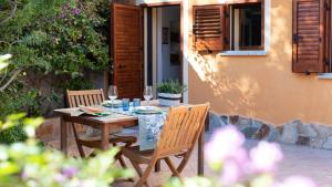 Apartment - Ground Floor room in Italianway - Dei Pini 2A
