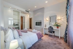 Starlight Luxury Rooms 