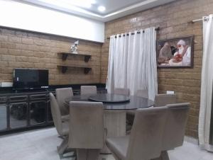 Luxurious 3 bedroom hall in Bandra west