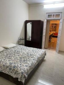 Ground floor 20 chimbai road bandra west - mumbai