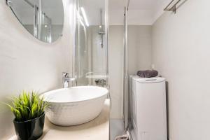 Downtown Cute Apt in the Heart of Plaka (+Netflix)