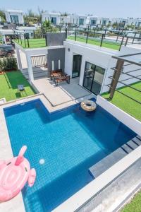 Modern Enjoy Pool Villa Hua-hin