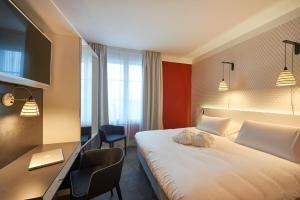 Hotels Hotel Mercure Brest Centre Les Voyageurs : Suite Junior avec 1 Lit Double et 1 Canapé-Lit