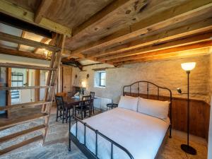 Ventry Farm - Seaside Cottage by Trident Holiday Homes