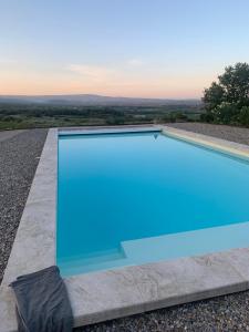 Villas La Bergerie des Pottiers. Mas renove climatisation Piscine : photos des chambres