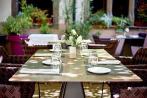 Hotels Relais & Chateaux La Maison Des Tetes : photos des chambres