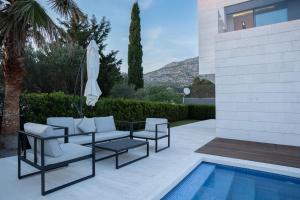 Exclusive Villa Calma I & II - two heated pool&spa