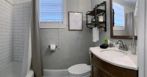 Comfortable Cottage on the Blue Mile - Close to GSU!