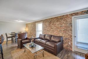 Eagles Nest - Spacious Loft Downtown - Near GSU