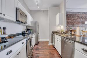 Broughton Street Bungalow - Steps to Everything