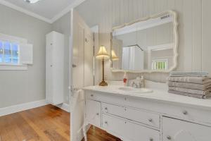 Historic Southern Home - close to downtown and GSU