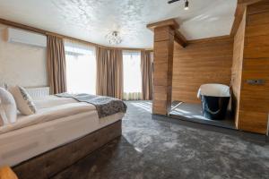 V Chalet Residence