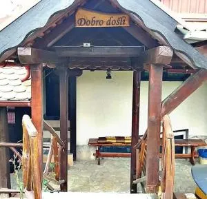 Kuća sa apartmanima Šemnica - za odmor i proslave! - Mihovljan