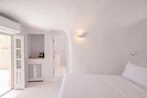 Junior Villa Oia Santorini