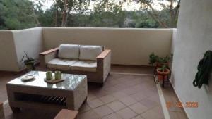 Elviria 2-Bed Apt Sleeps 4 Pool 20m to Beach