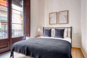 Renovated El Born 2br nr Port Vell BCN-59