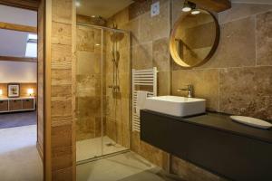 Chalet Kouzya - OVO Network