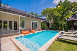 Villa Sitara, Sitara Villa Group
