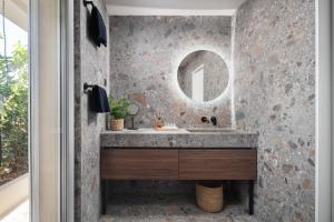 Modern Seafront Villa Steps from the Beach