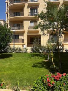 VIP Luxe Living - 2 Bedroom Apartment in New Cairo