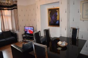 Nice 3 Bedroom Apartment - Ealing