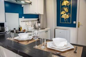 Le Neptune proche aéroport CDG I Paris I Astérix